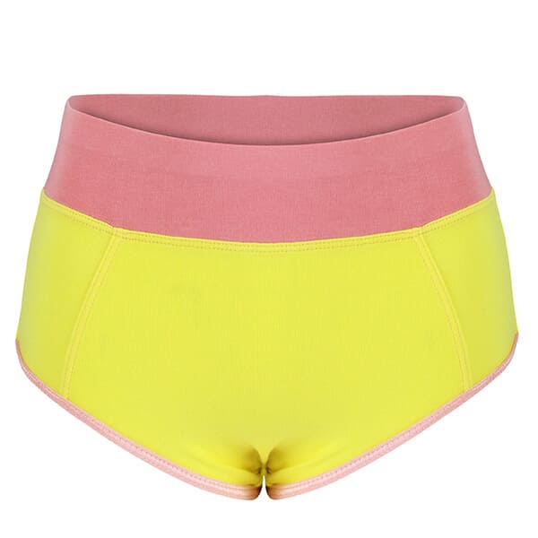 underwear-on-invisible-mannequin