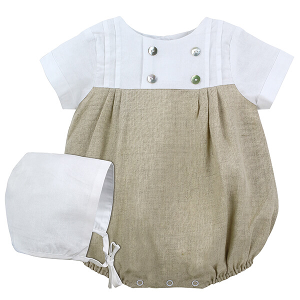 baby-clothing-on-ghost-mannequin